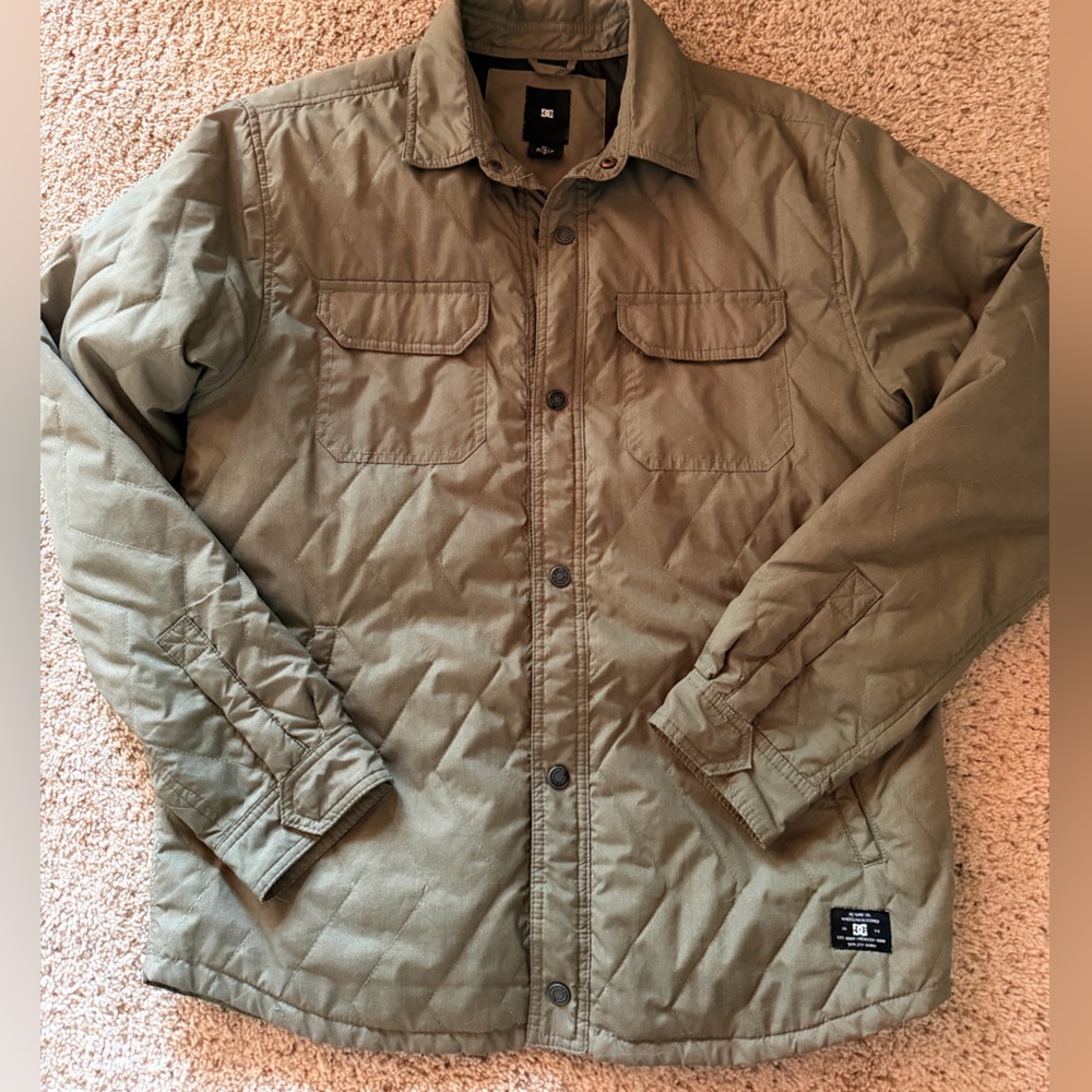 Men's DC Shoes Medium Quilted Polyester Snap jacket Army green